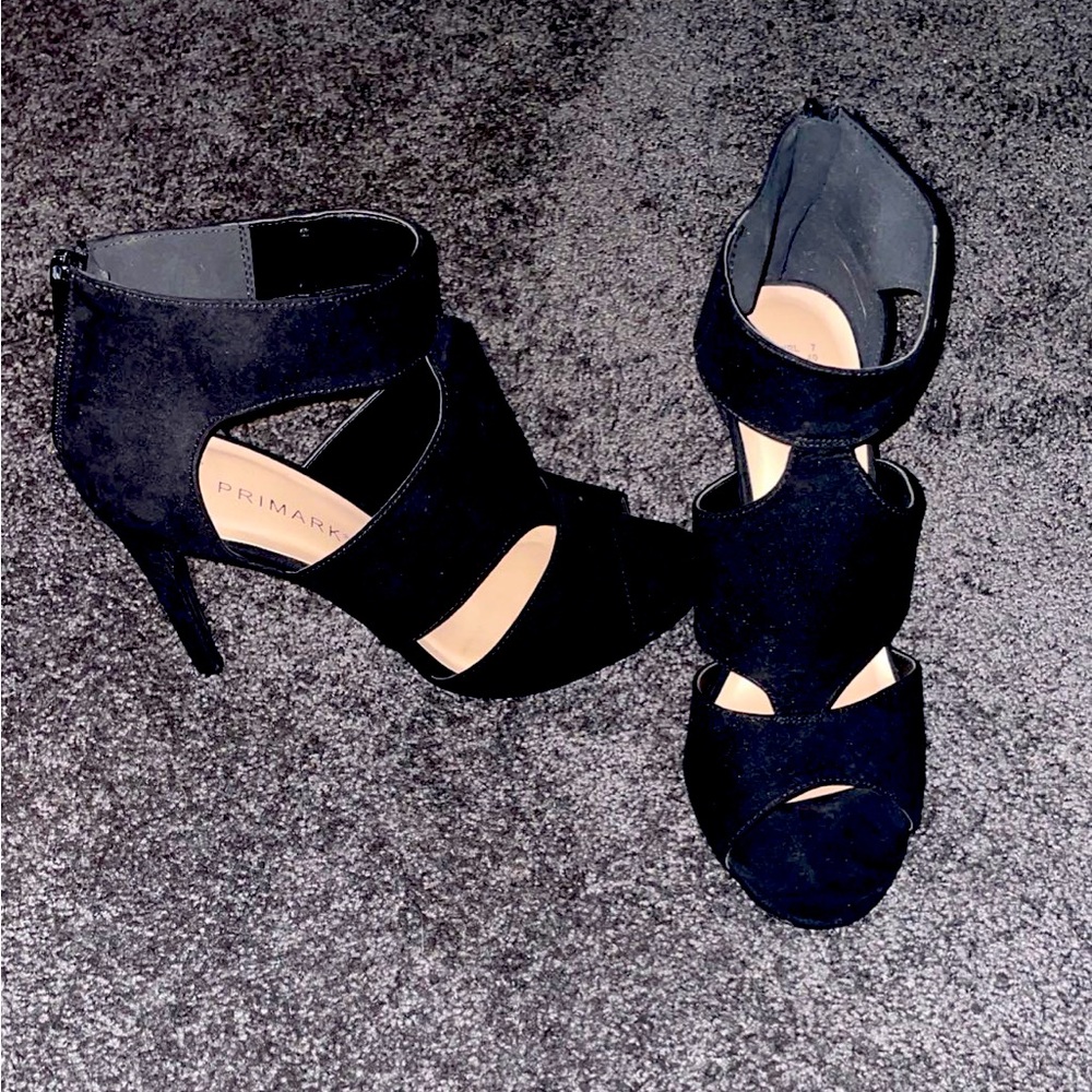 Black heels